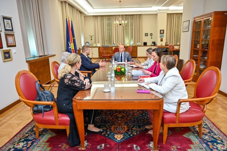 Takim i Kryetarit Gashi me përfaqësuesit e Komisionit për parandalim dhe mbrojtje nga diskriminimi
