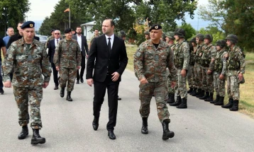 Министерот Мисајловски во посета на Првата пешадиска бригада