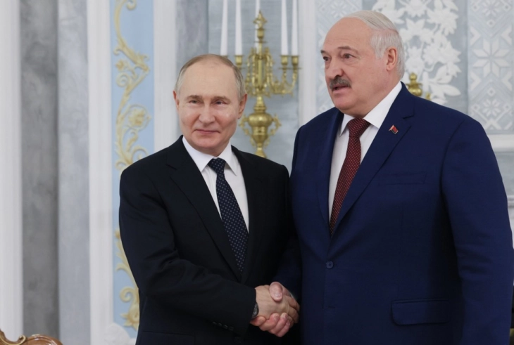 Претседателите на Русија и Белорусија, Путин и Лукашенко се сретнаа на руски остров