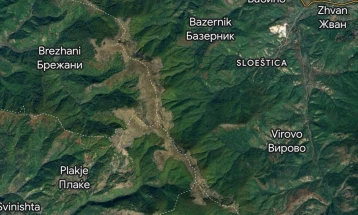 Авиони полнат вода од Охридското Езеро, се гасне пожар во демирхисарско