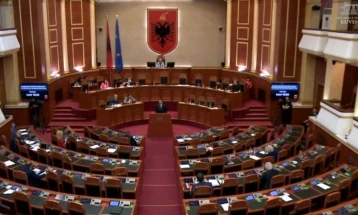 Албанија: Усвоена новата изборна реформа, малцинствата не добија загарантирани места во Парламентот