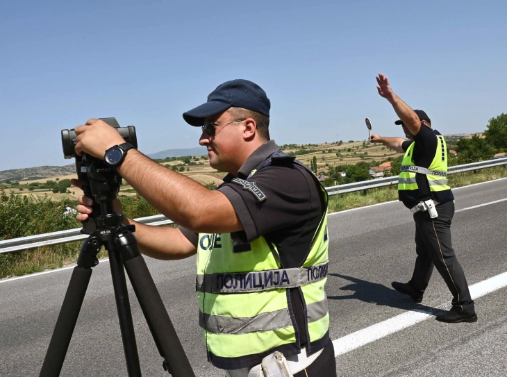 Sanksionohen 123 shoferë në Shkup, 22 për vozitje të shpejtë