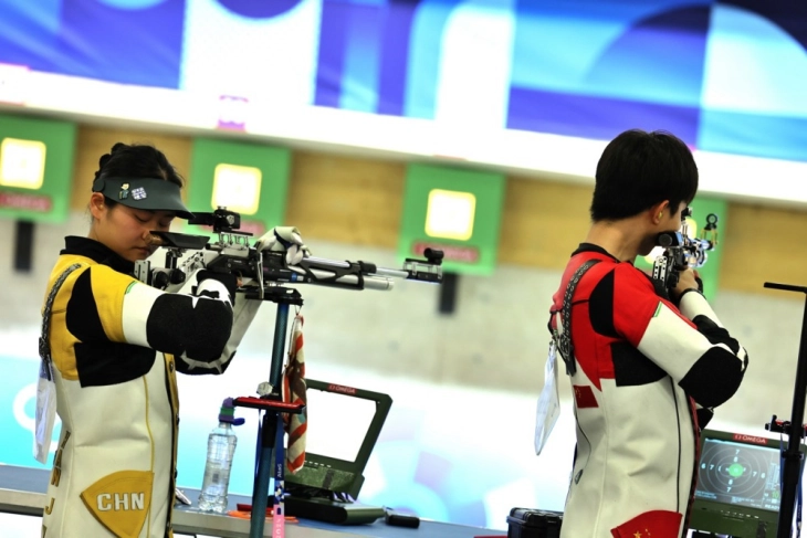 Chinese shooters win first Paris gold in 10m air rifle mixed event