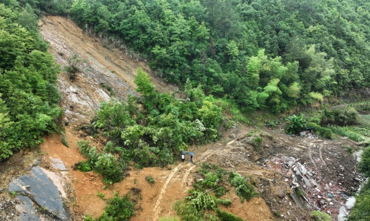 At least 11 killed in mudslide in central China