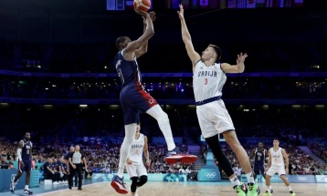 Кошаркарите на САД убедливо ја совладаа Србија во првиот натпревар на Олимпијадата 2024
