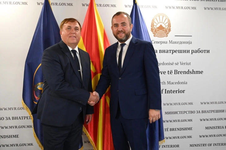 Средба на министерот Тошковски со амбасадорот на Чешката Република Јарослав Лудва