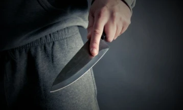 Повеќе луѓе избодени со нож во Англија
