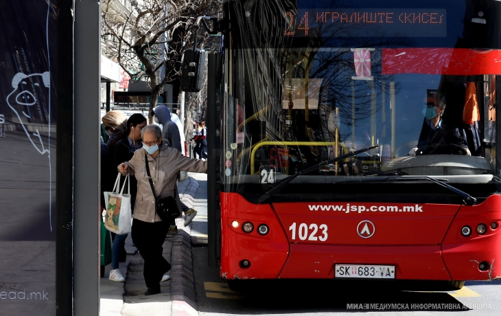 Digjet autobusi i NQP-së Shkup në Butel