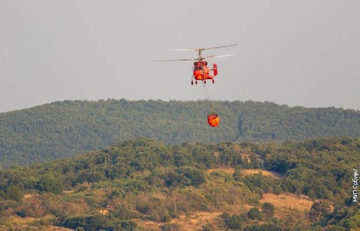 Daçiq: Tre helikopterë të MPB-së do të ndihmojnë në shuarjen e zjarrit afër Prohor Pçinjskit dhe pjesën lindore të Maqedonisë Perëndimore