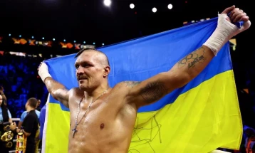 Усик вети парични награди за медал на украинските боксери