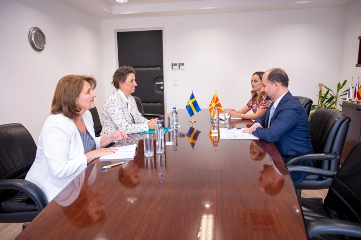 Средба на министерот Муртезани со шведската амбасадорка Џеин
