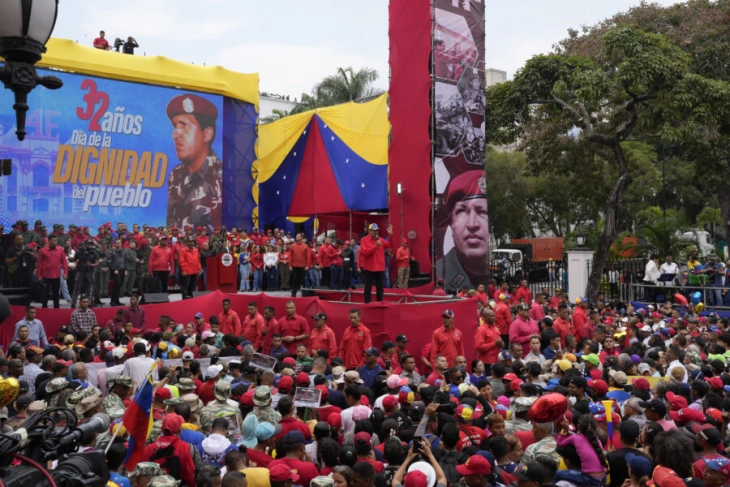 На протестите во Венецуела досега уапсени 2.000 лица, Мадуро се закани со најстроги казни