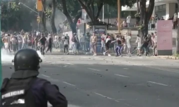 Human rights group: 24 dead in Venezuela protests