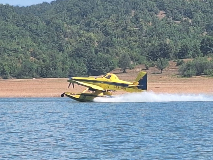 Në shuarjen e zjarrit në Dibër janë përfshirë dy 