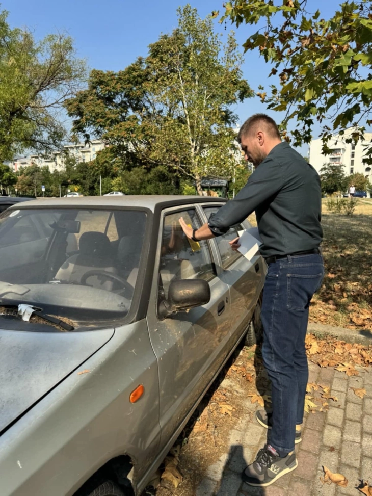 Митески најавува решавање на проблемот со хаварисаните возила во Општина Аеродром