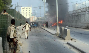 Ten die in Mogadishu suicide car bombing