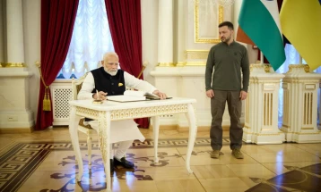 India willing to contribute to peace, says Modi on historic Kiev trip