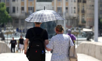 Mot me diell dhe i ngrohtë, temperatura deri në 36 gradë