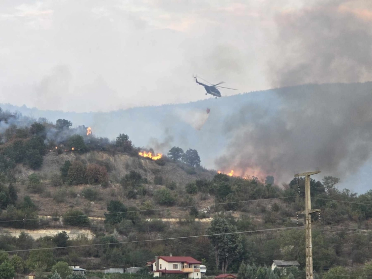 QMK: Zjarre aktive në Petrovec, Çuçer-Sandevë, Prilep, Çashkë, Shtip dhe Dollnen