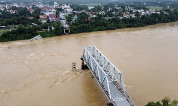 Тајфунот Јаги во Виетнам уби 65 лица, 39 се водат како исчезнати