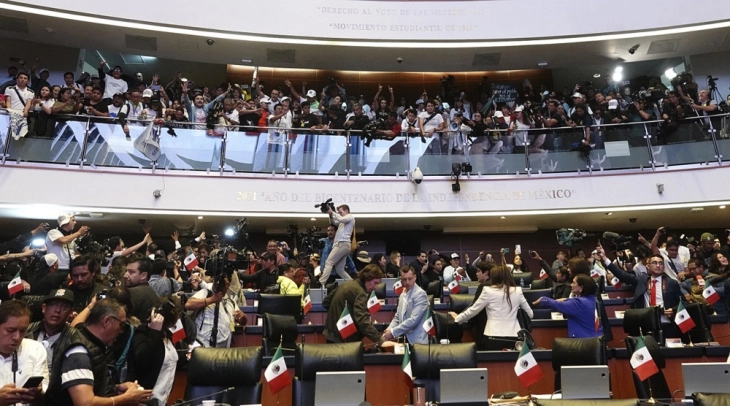 Protesters storm Mexican senate over controversial judicial reform