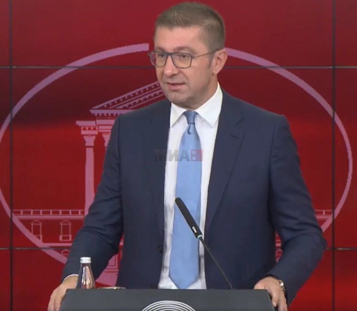 Mickoski për negociatat me Bullgarinë: Të presim që atje të bëhet një qeveri politike që të shohim nëse ekziston dëshirë për dialog