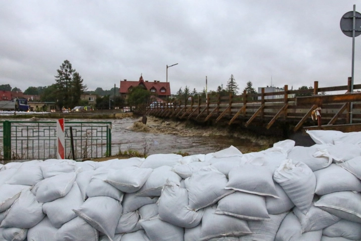 Poland confirms first flood death as rivers swell in south-west