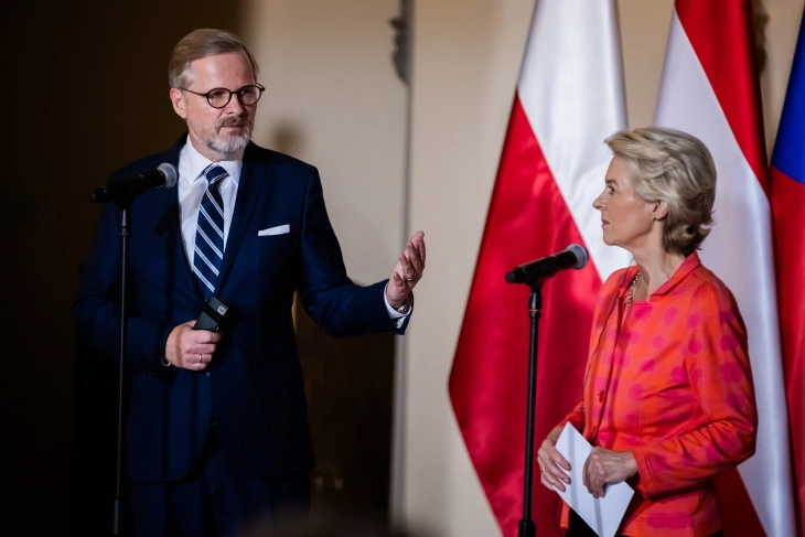 Von der Leyen promises €10 billion in EU aid for flood-hit regions