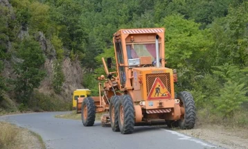 Поради реконструкција ќе има повремена блокада на сообраќајот на патот Бродец - Побожје