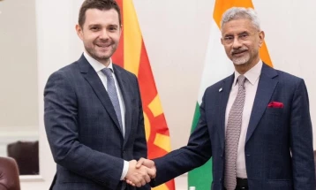 Mucunski meets his Indian counterpart Jaishankar