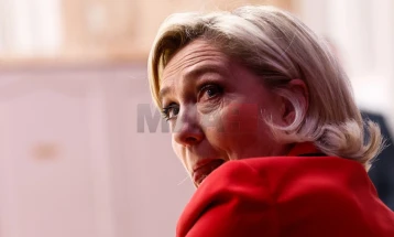 Fillon gjykimi i Le Pen për shkak të përvetësimit të mjeteve nga BE-ja