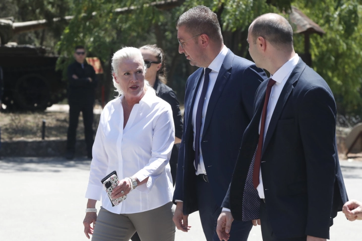 Mickoski, Aggeler, Misajlovski attend methodical demonstration exercise at Krivolak army field