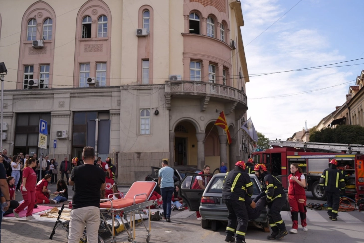 Во Струмица се одржа вежба за спасување од земјотрес, пожар и сообраќајна несреќа