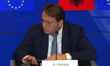 Várhelyi: Expect first WB Growth Plan funds as soon as this month