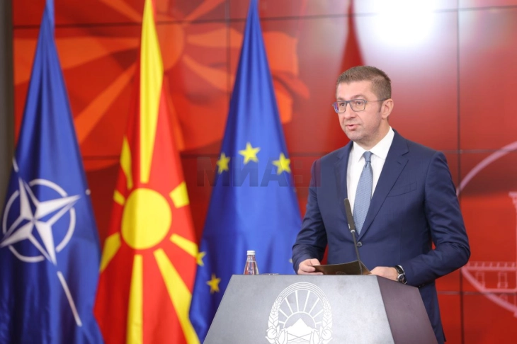 Mickoski është optimist i madh për eurointegrimet e Maqedonisë pas samitit të Procesit të Berlinit