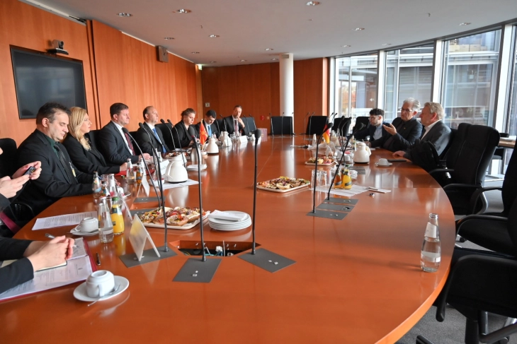 Parliament Speaker meets with German Bundestag members in Berlin