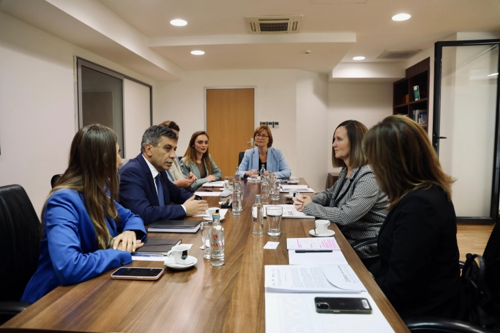 Zëvendëskryeministri i parë Mexhiti takoi ministrin për të drejtat e njeriut dhe pakicave të Malit të Zi, Fatmir Gjeka