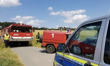 Неколку загинати откако цивилен хеликоптер удри во столб во Хјустон, експлодирал и се запалил