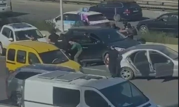 Policia shqiptare e sqaroi arerstimin e Metës: E kemi lutur të dalë nga automobili, por ai në mënyrë arrogante dhe me fyerje refuzoi dhe u arrestua me forcë