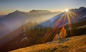 Edhe më tej mot i qëndrueshëm me temperatura të ulëta të  mëngjesit