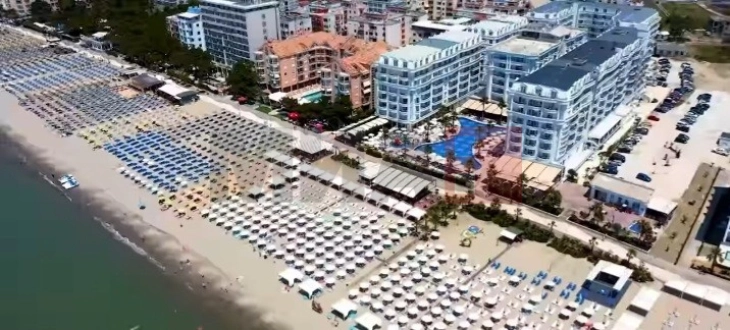 Sezon rekord turistik, Shqipërinë për nëntë muaj e kanë vizituar mbi 9,6 milionë turistë