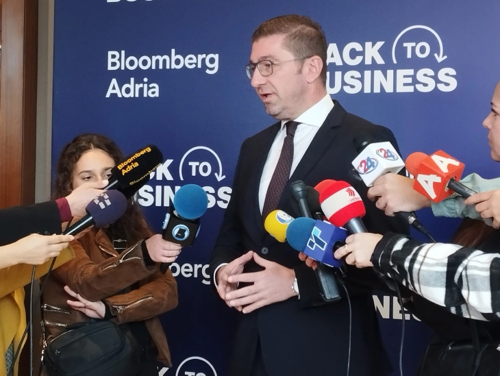 Mickoski e ka lexuar letrën e Ahmetit, thotë se ka ikur koha kur politikanët mund të ndikojnë te gjykatësit