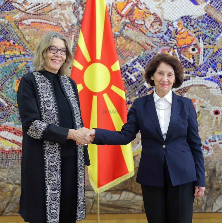 Presidentja Siljanovska Davkova i pranoi letrat kredenciale të ambasadores së sapoemëruara daneze, Parnile Deiler Kardel