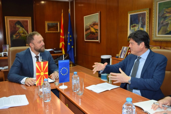 Minister Ljutkov meets EU Ambassador Rokas