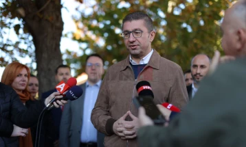 Mickoski: E kuptoj eurokimisaren Kos, duhej të kalojë 