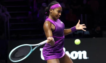 Gauff finally triumphs in WTA finale after hitting back against Zheng