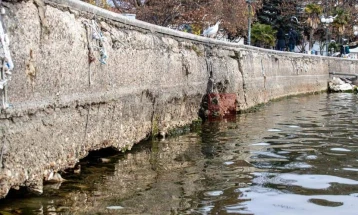 Niveli i ujit në Liqenin e Ohrit 16 centimetra nën mesataren për këtë periudhë të vitit