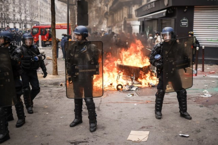 Mbi katër mijë policë dhe forca të sigurisë do ta mbajnë rendin në Paris gjatë ndeshjes Francë - Izrael