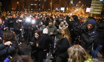 Протест пред обвинителството во Нови Сад: Граѓаните бараат ослободување на активистите