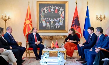 Speaker Gashi meets Albanian counterpart Spiropali, President Begaj in Tirana